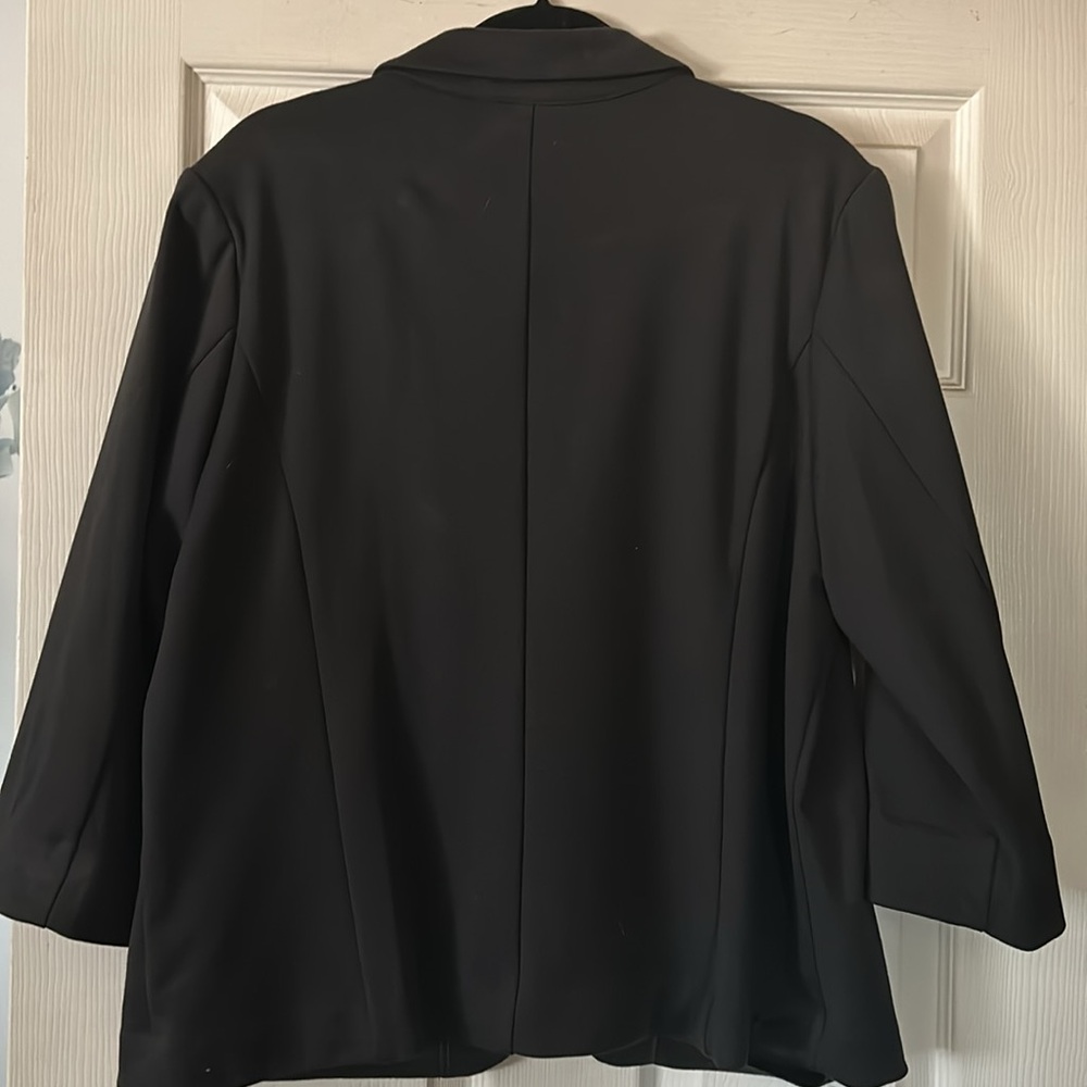 Laura Conrad jacket - Picture 4 of 4
